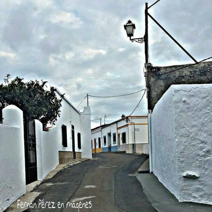 Cortijo Los Garridos - 8 Huespedes Fernan Perez Εξωτερικό φωτογραφία